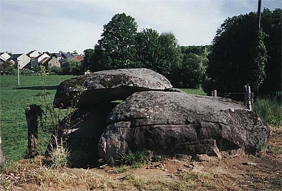 dolmen12.jpg