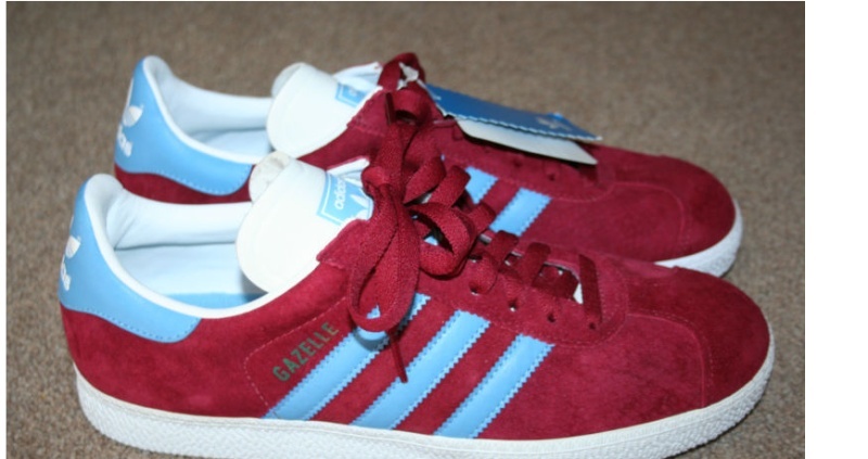 claret and blue gazelle